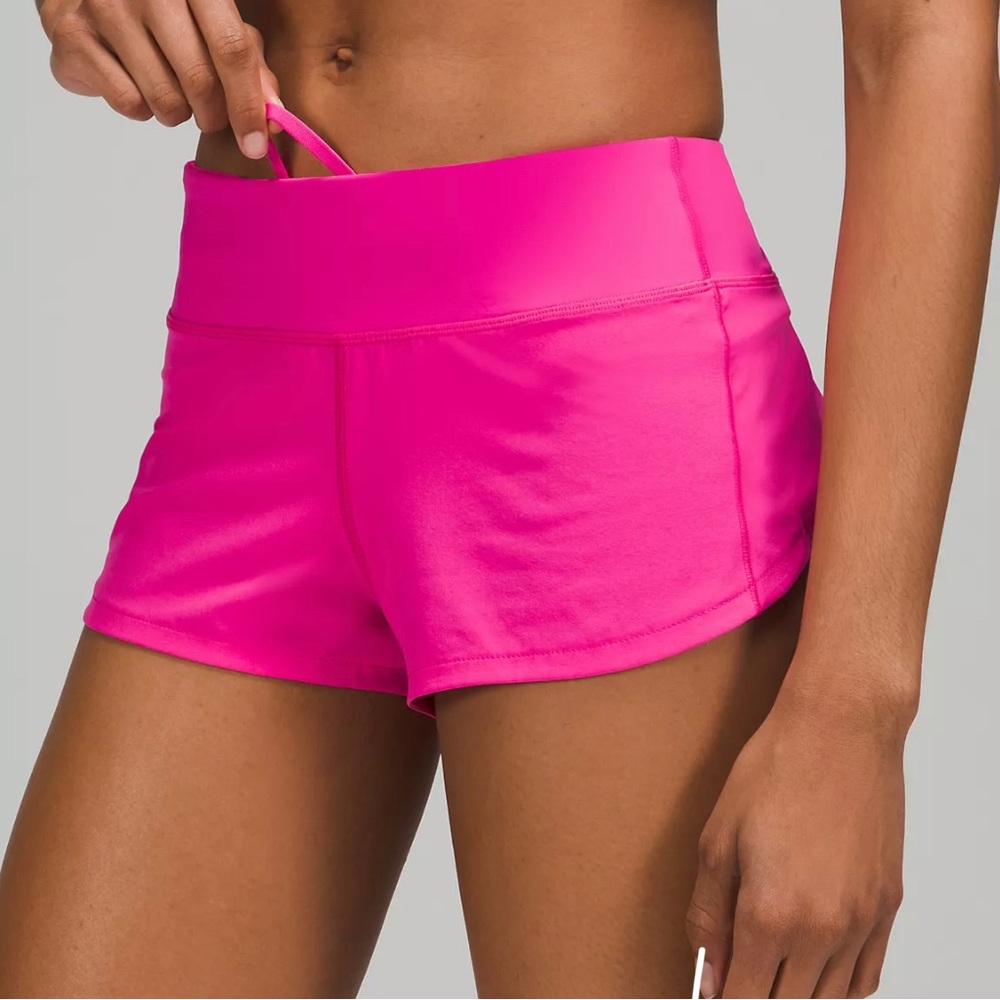 Lululemon Speed Up MR Short 2.5” Lined in Sonic Pink